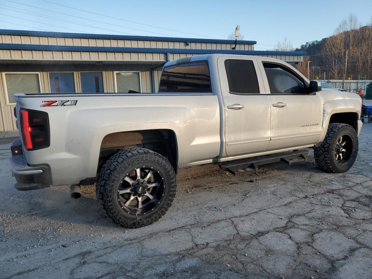 2018 CHEVROLET SILVERADO - Image 3