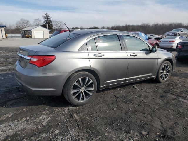 2013 Chrysler 200 Touring - Image 3