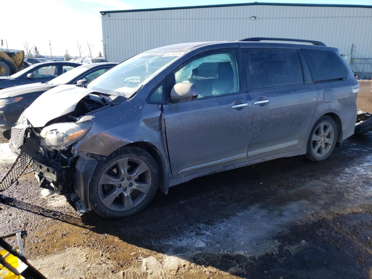 2015 TOYOTA SIENNA SPO car image