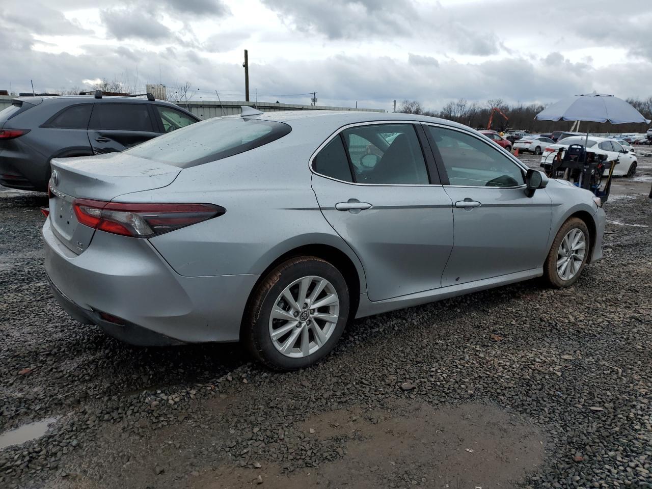 2023 TOYOTA CAMRY LE - Image 3