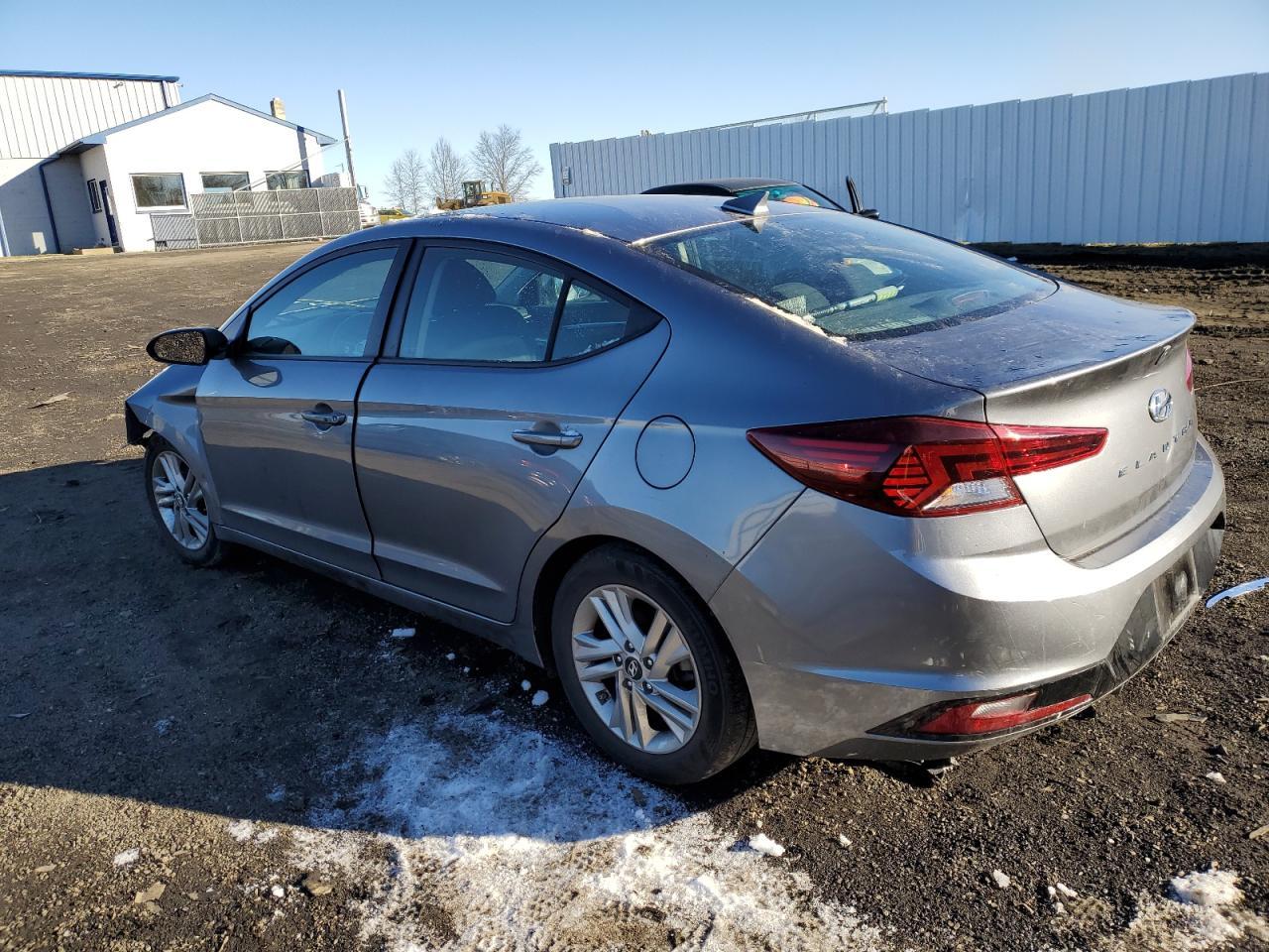 2019 HYUNDAI ELANTRA SE - Фото 2