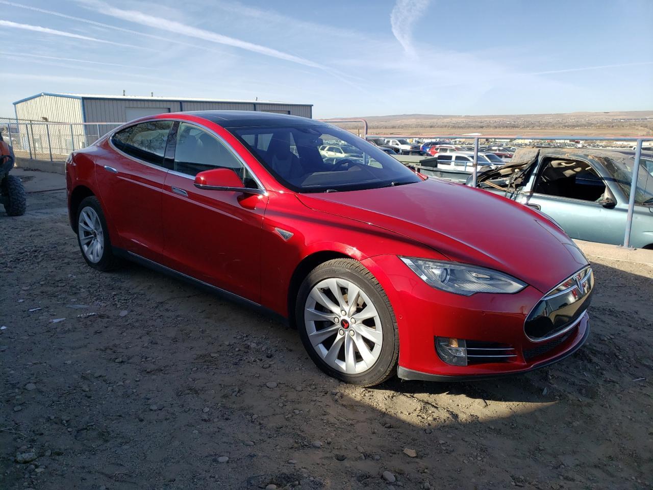 2015 TESLA MODEL S 85 - Фото 4