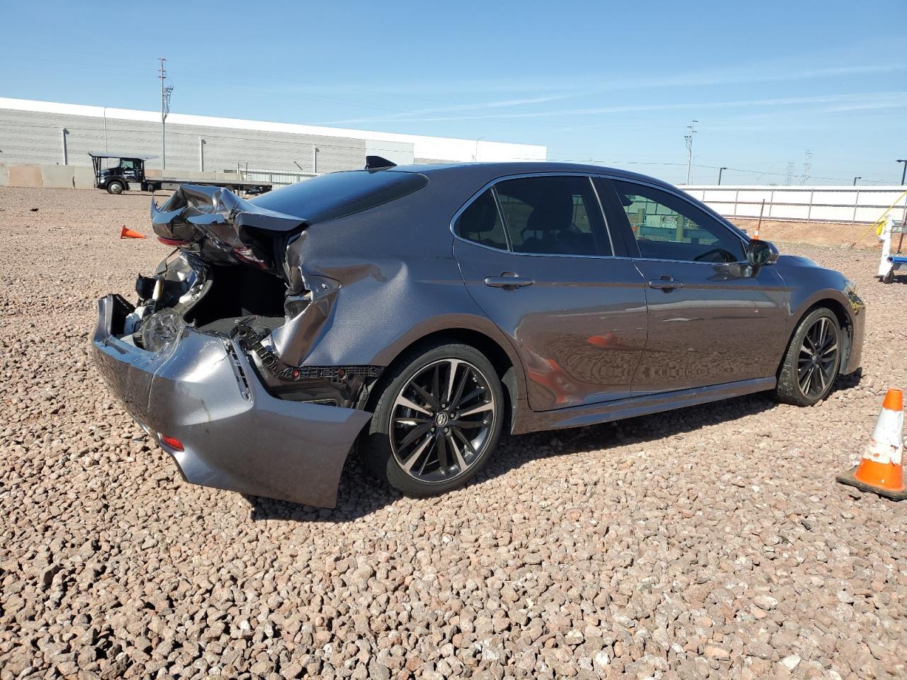 2019 TOYOTA CAMRY XSE - Фото 3