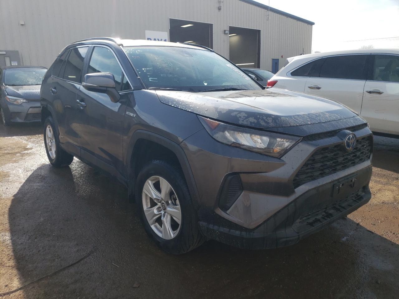 2021 TOYOTA RAV4 LE - Фото 4