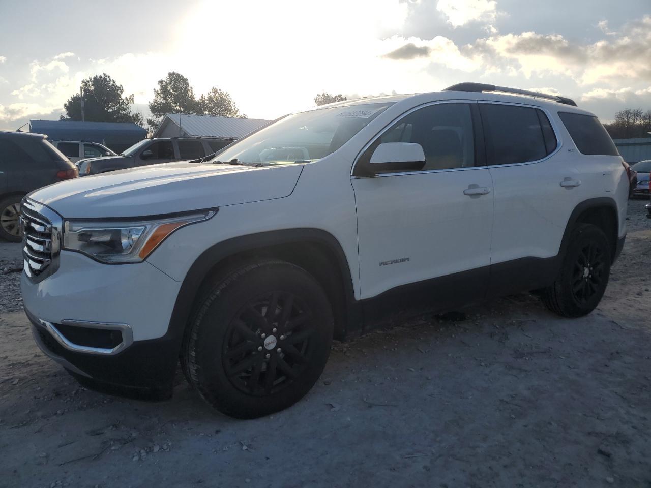 2018 GMC ACADIA SLT car image