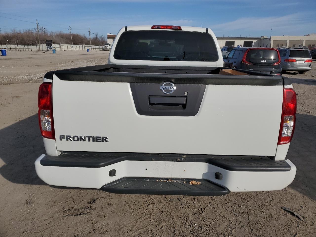 2019 NISSAN FRONTIER S - Фото 6