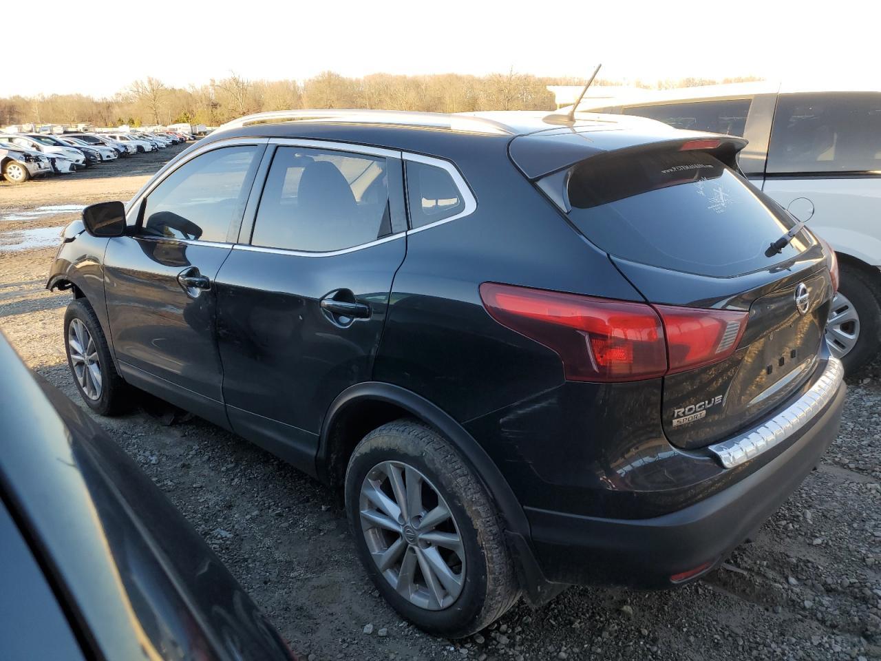 2018 NISSAN ROGUE SPOR - Фото 2