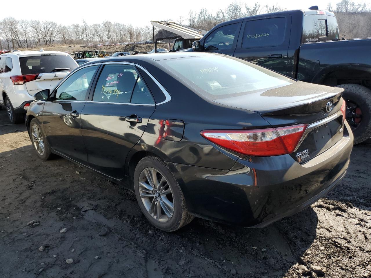 2016 TOYOTA CAMRY LE - Фото 2