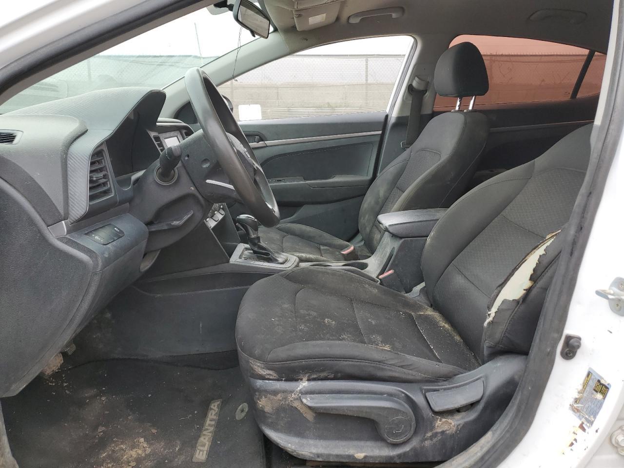 2019 HYUNDAI ELANTRA SE - Фото 7