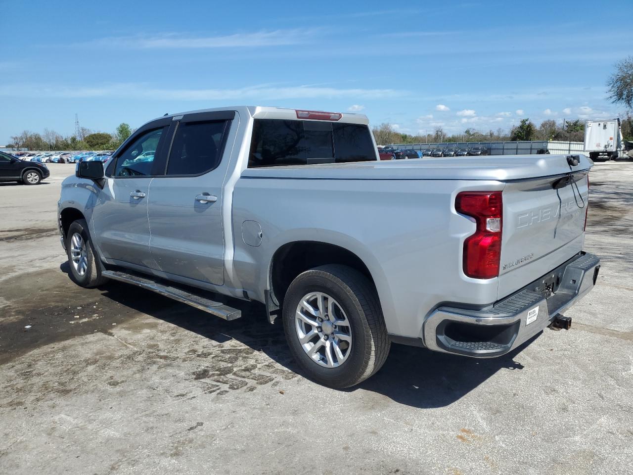 2019 CHEVROLET SILVERADO - Image 2