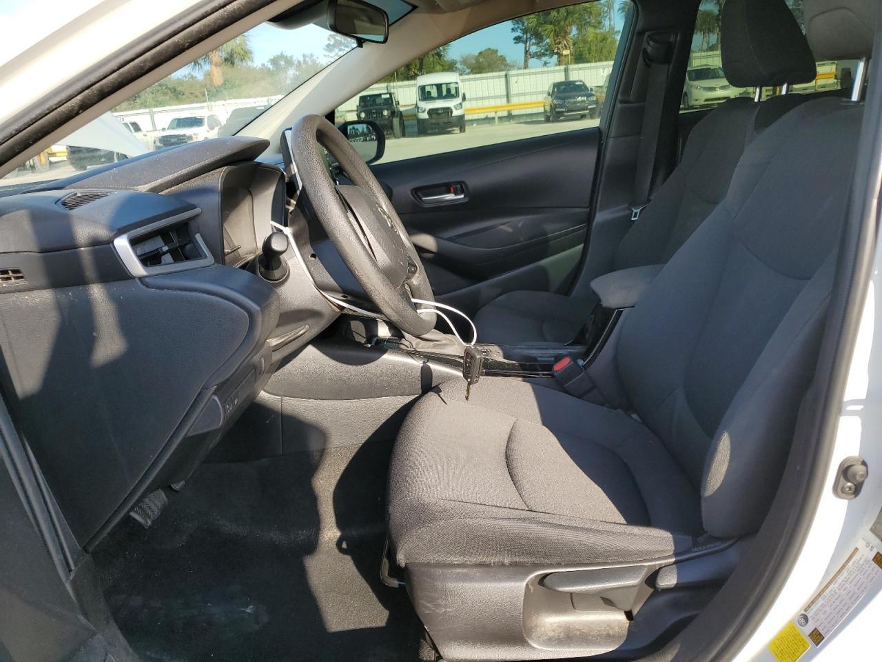 2021 TOYOTA COROLLA LE - Фото 7
