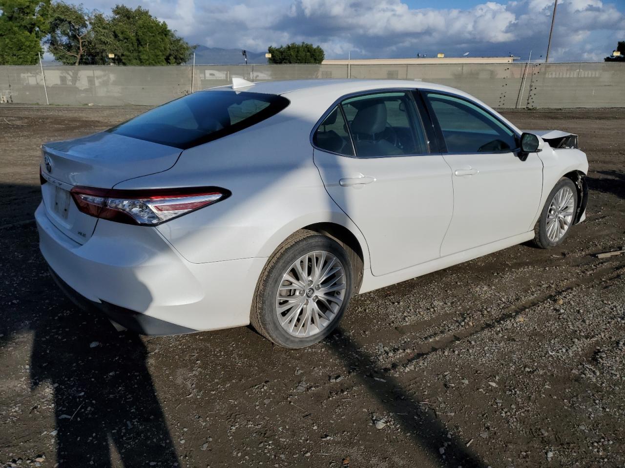 2019 TOYOTA CAMRY L - Image 3