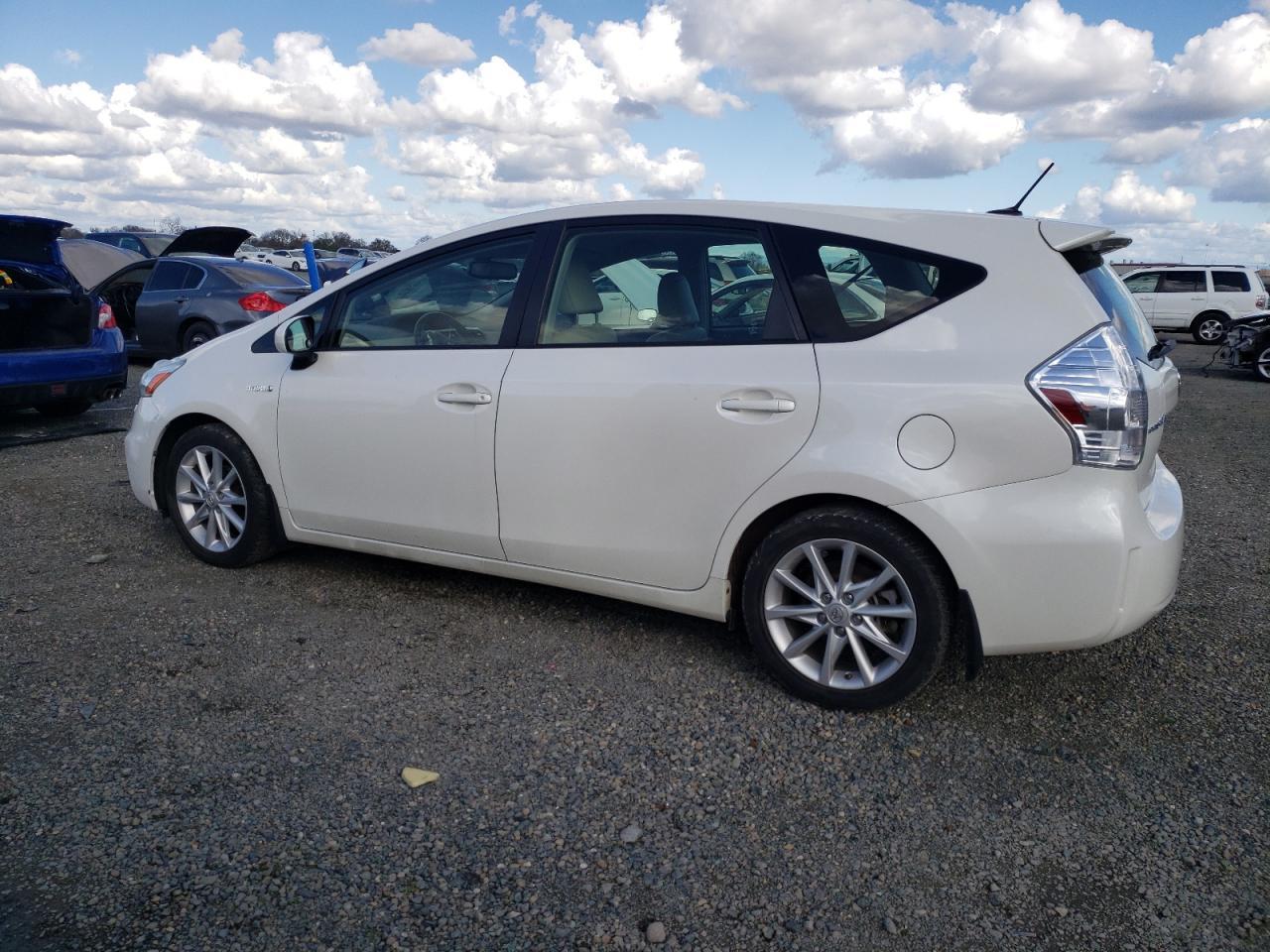 2013 TOYOTA PRIUS V - Фото 2