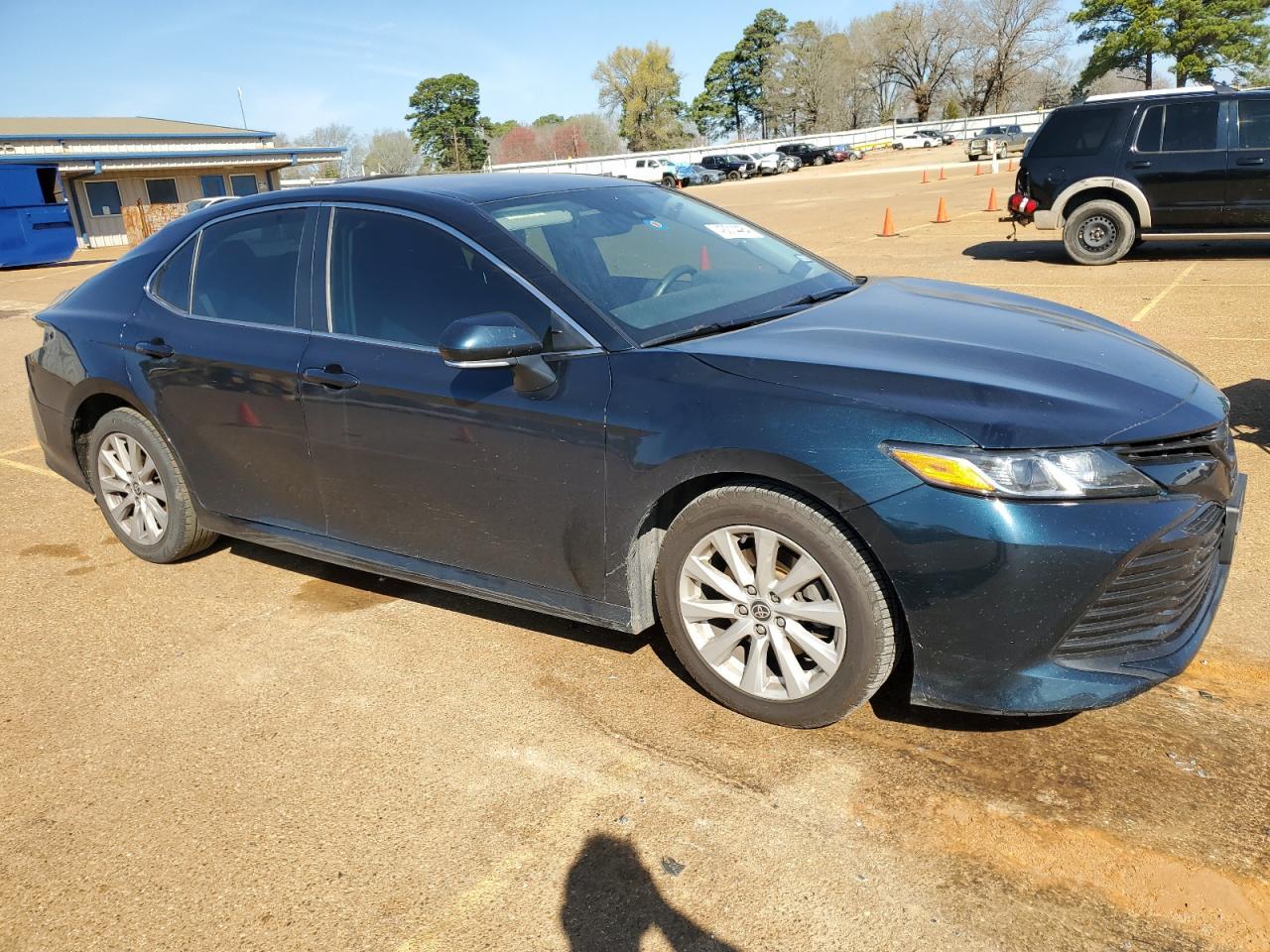 2020 TOYOTA CAMRY LE - Фото 4