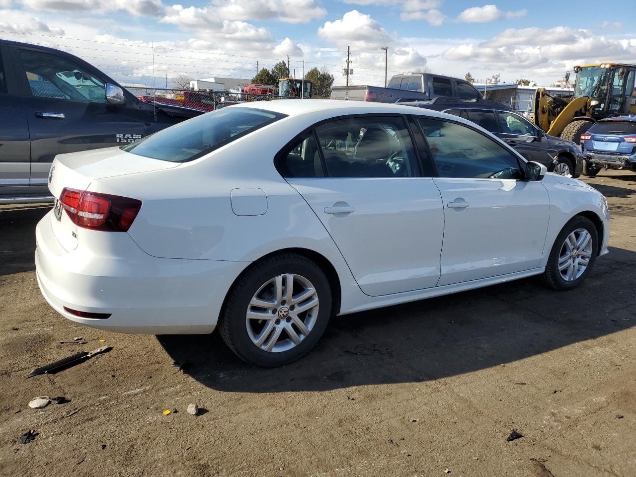 2017 VOLKSWAGEN JETTA S - Image 3
