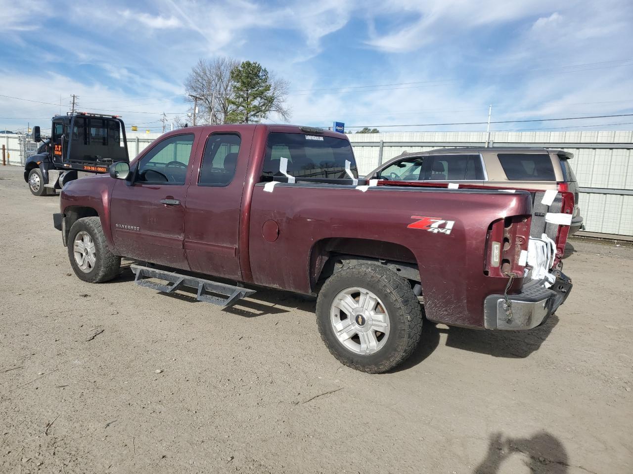 2013 CHEVROLET SILVERADO - Image 2