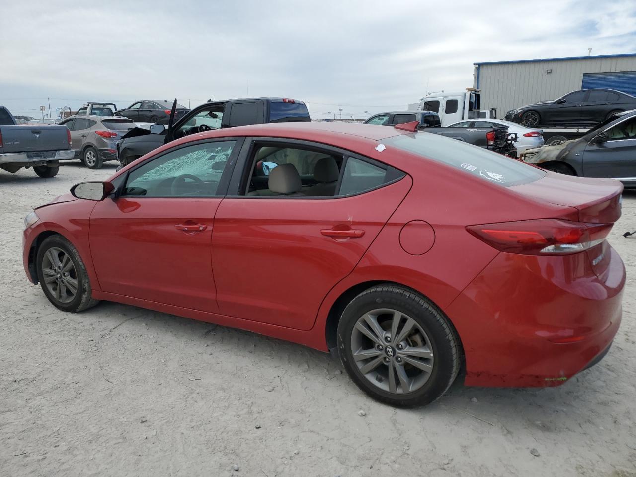 2018 HYUNDAI ELANTRA SE - Image 2