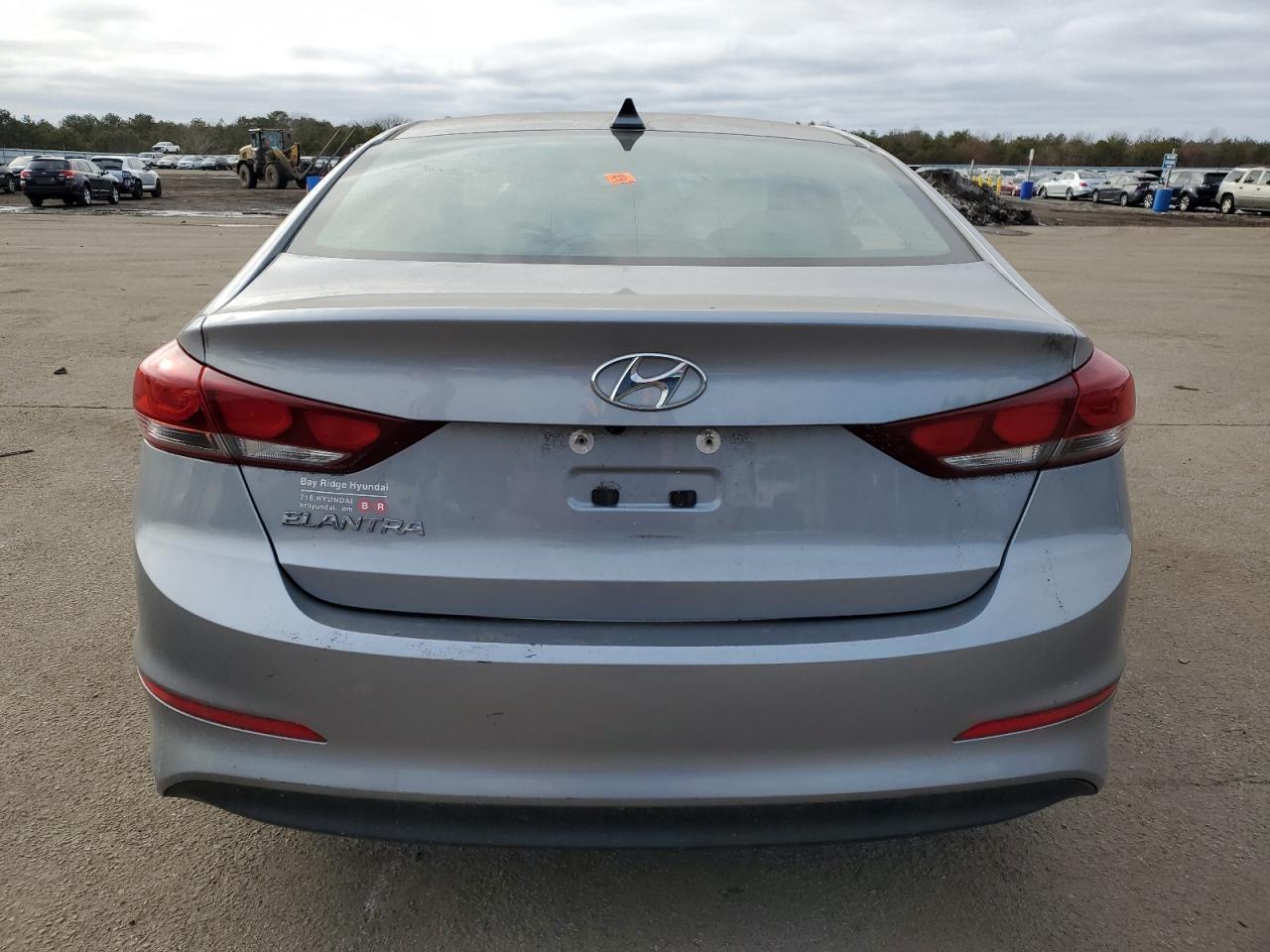2017 HYUNDAI ELANTRA SE - Image 6