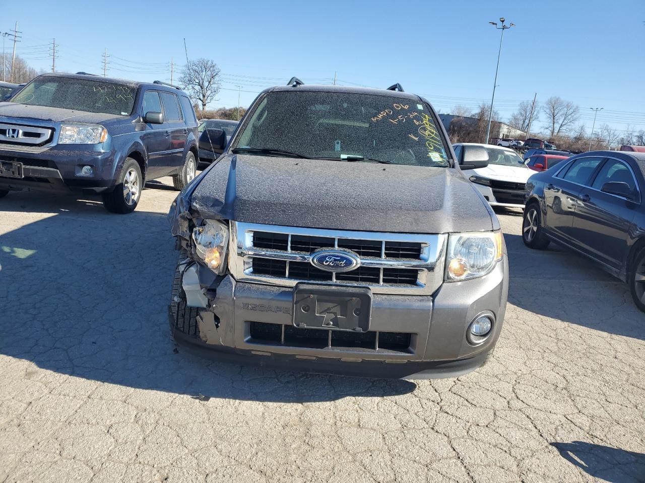 2012 FORD ESCAPE XLT - Image 5