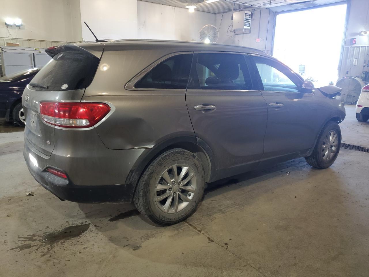 2016 KIA SORENTO LX - Image 3