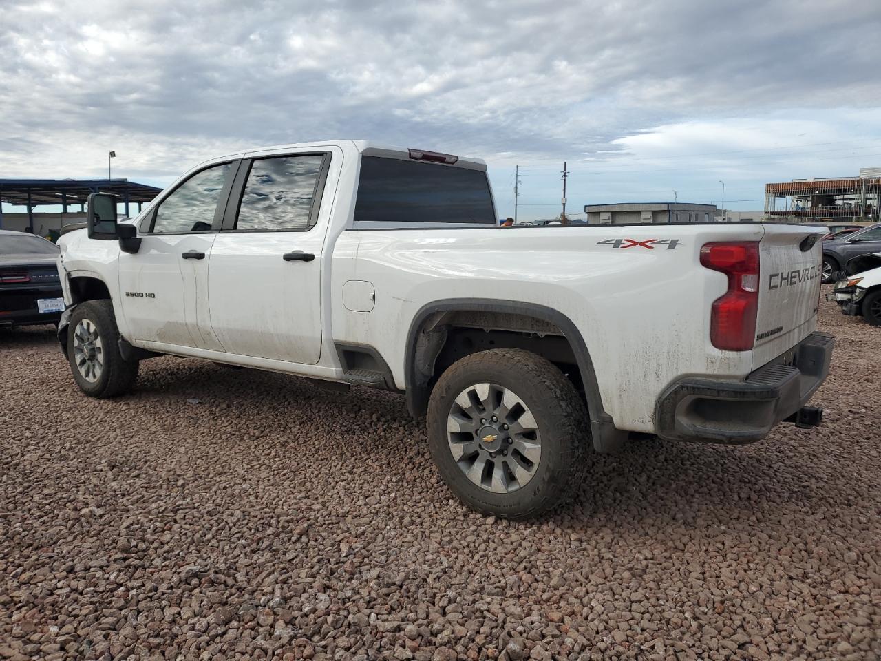 2023 CHEVROLET SILVERADO - Image 2