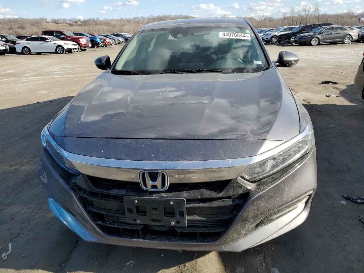 2018 HONDA ACCORD LX - Image 5