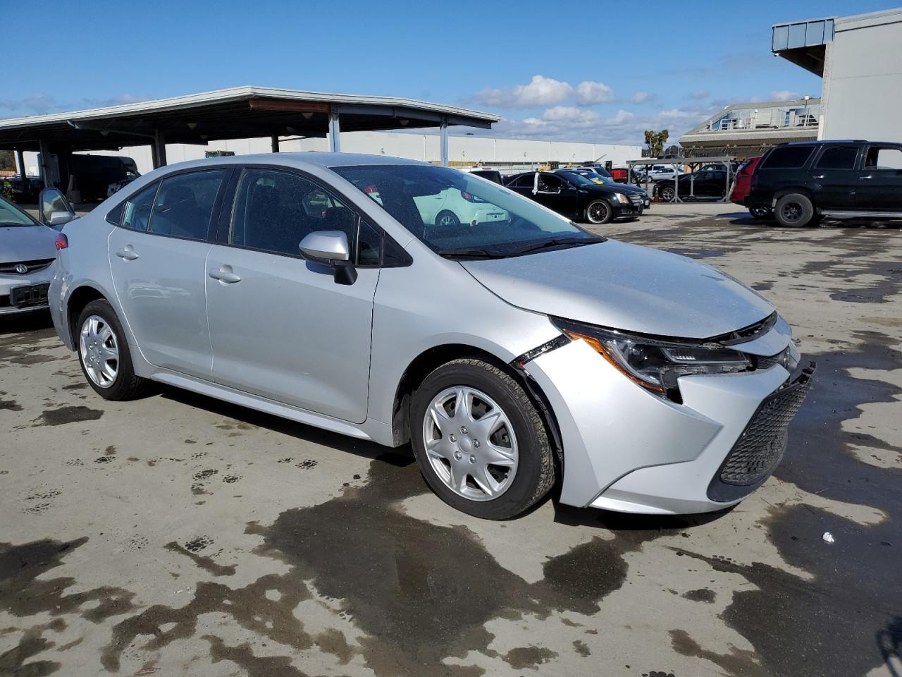 2020 TOYOTA COROLLA LE - Фото 4