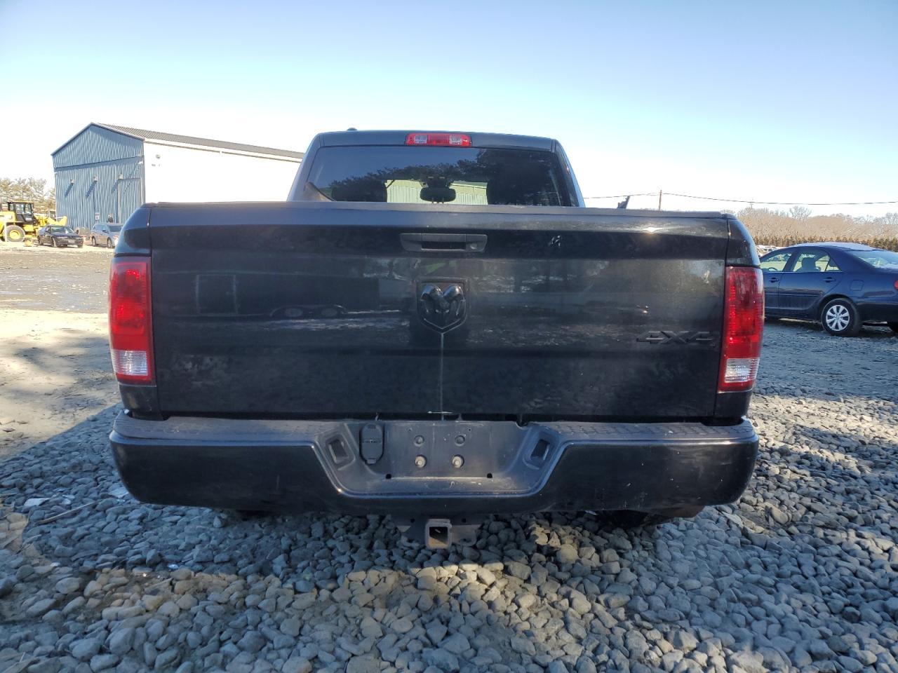 2017 RAM 1500 ST - Фото 6