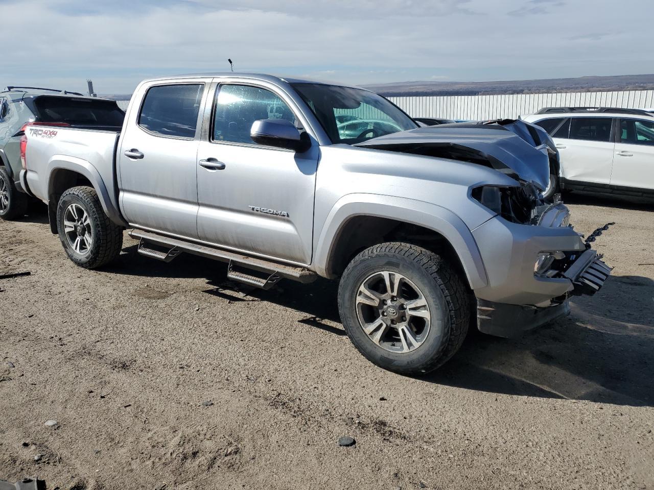 2019 TOYOTA TACOMA DOU - Фото 4