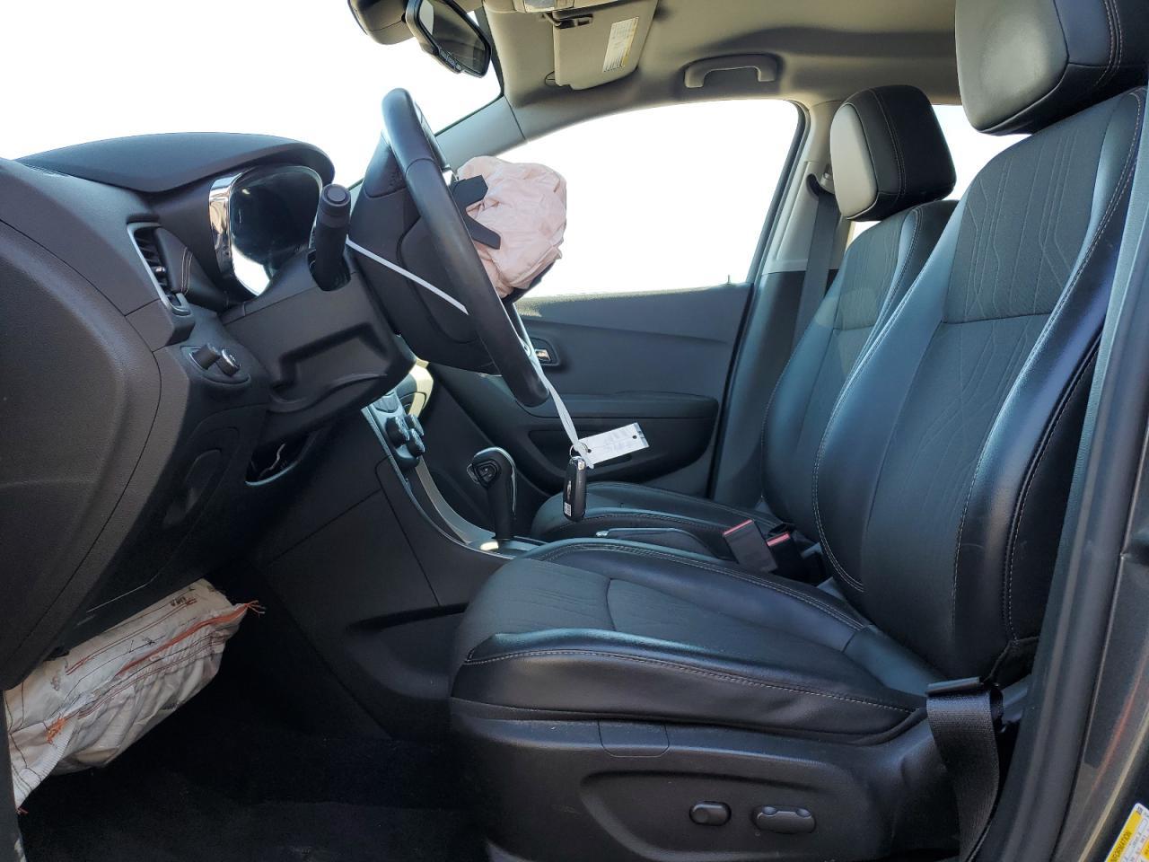 2019 CHEVROLET TRAX 1LT - Image 7