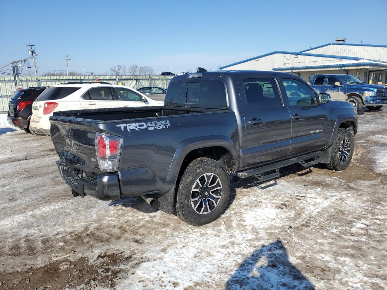 2023 TOYOTA TACOMA DOU - Фото 3