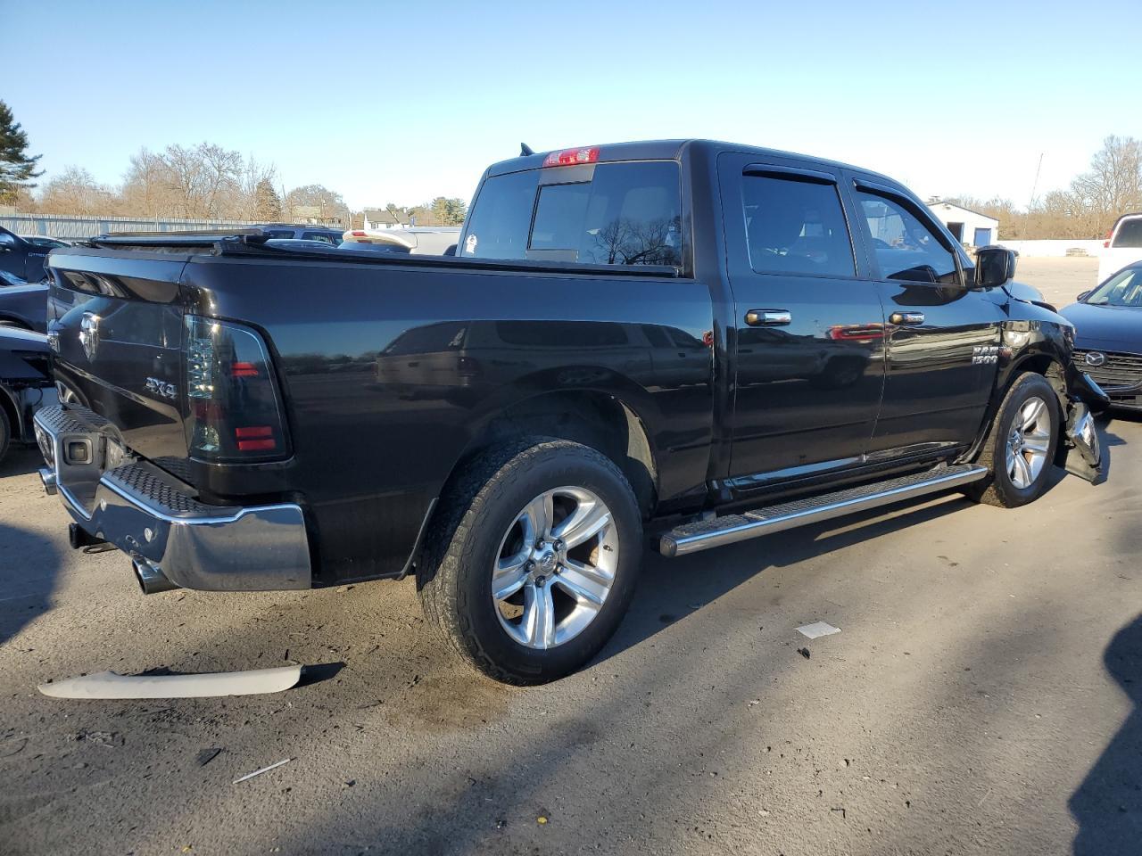 2014 RAM 1500 SLT - Image 3