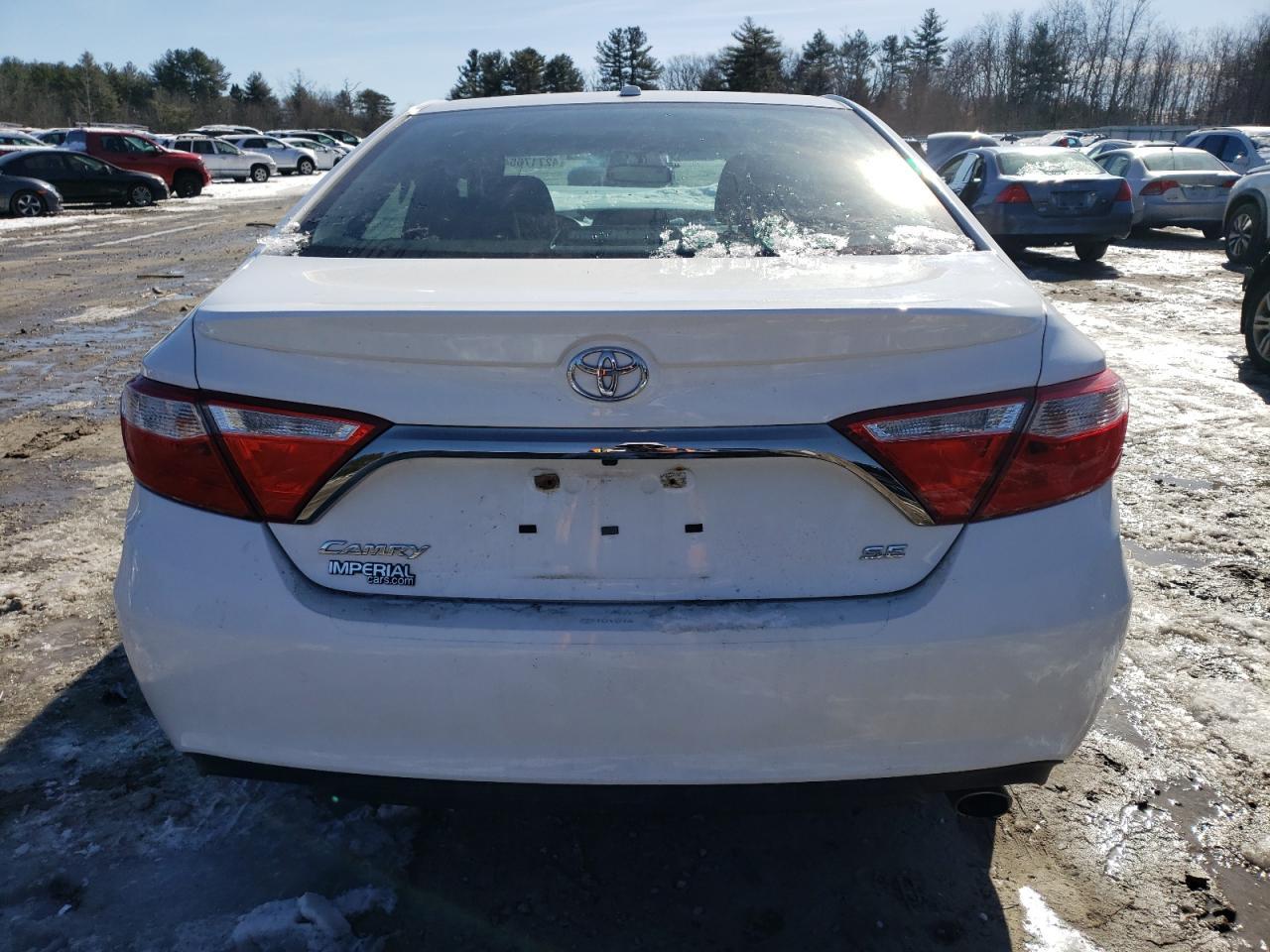 2015 TOYOTA CAMRY LE - Фото 6