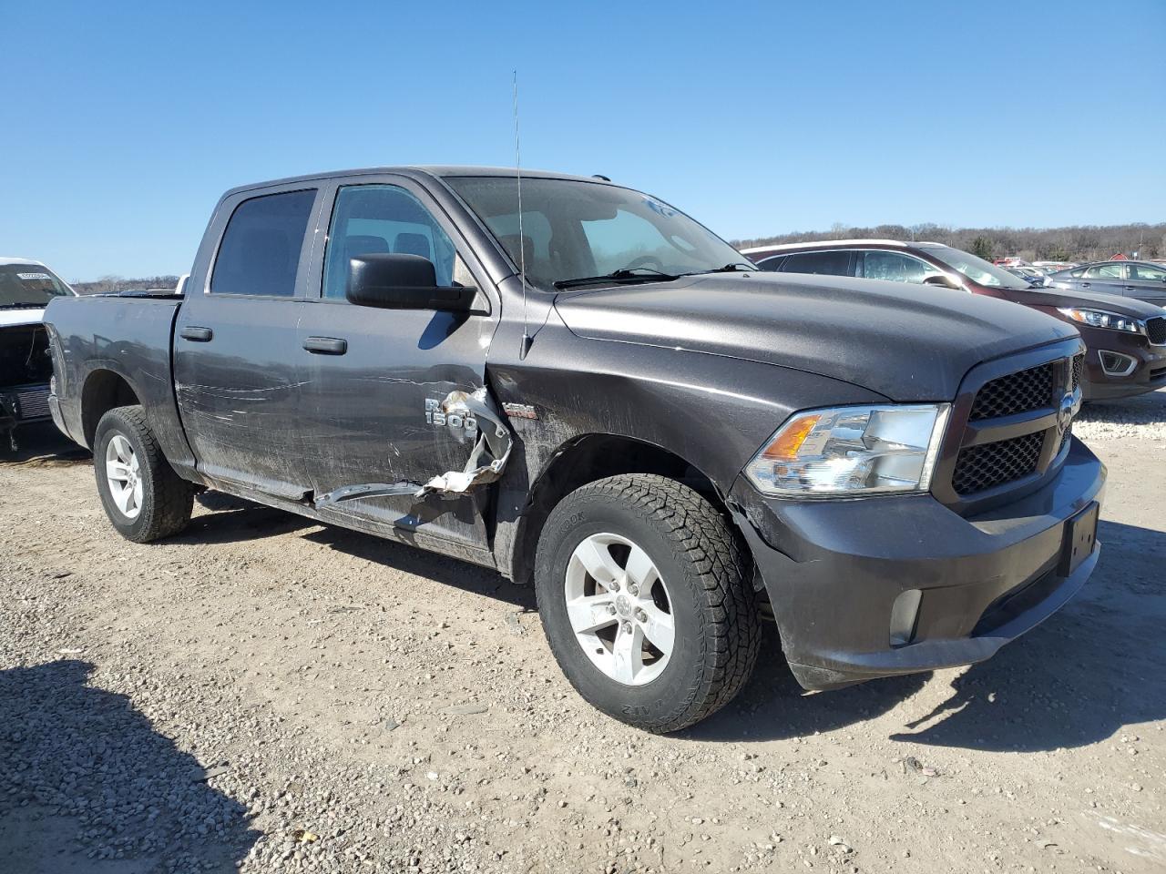 2017 RAM 1500 ST - Image 4