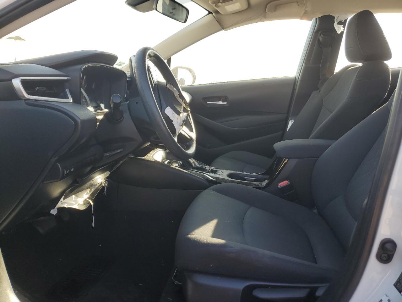 2021 TOYOTA COROLLA LE - Фото 7