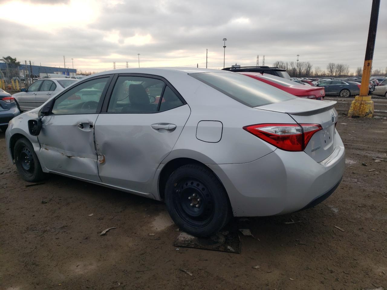 2015 TOYOTA COROLLA L - Фото 2