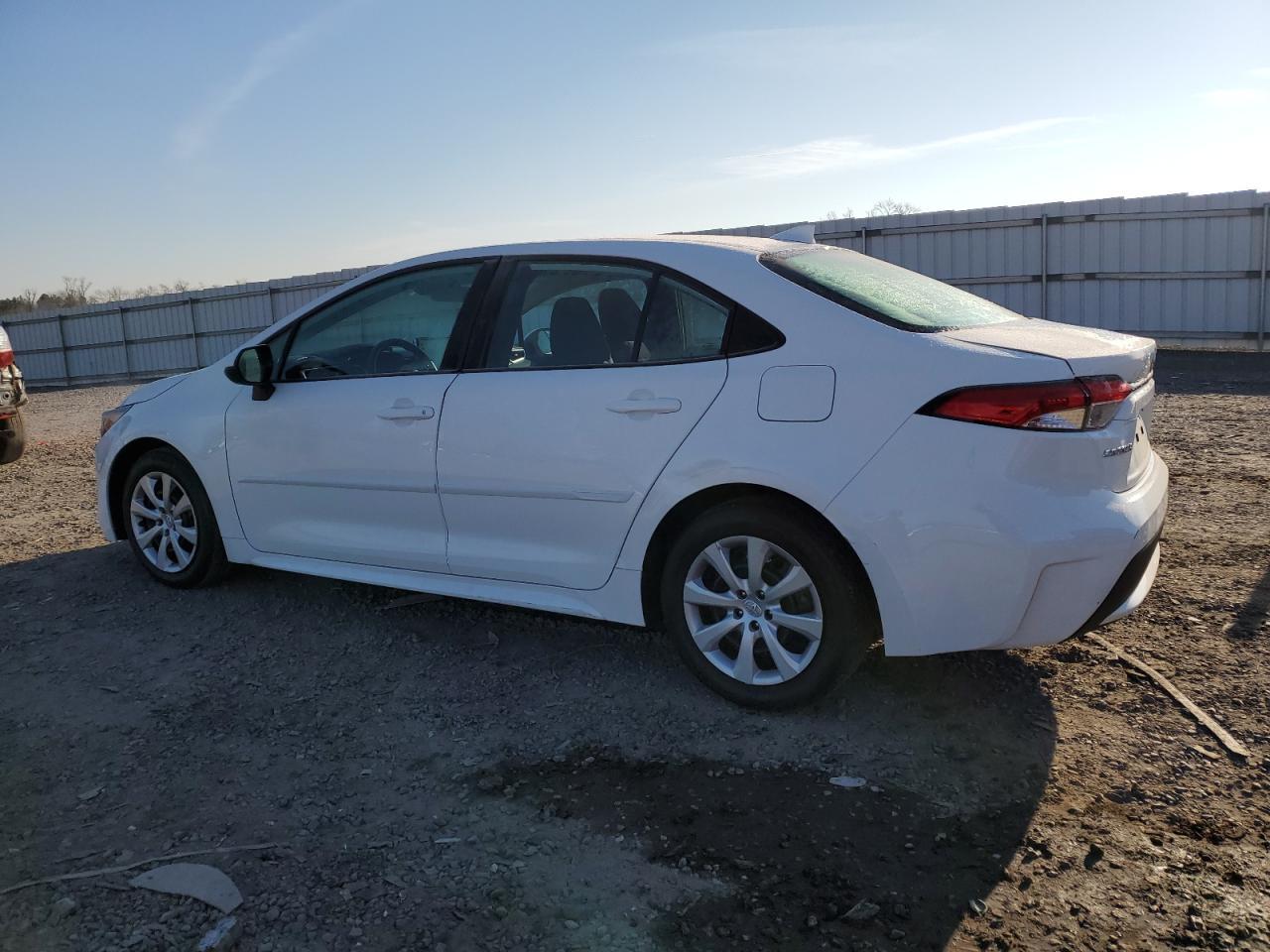 2020 TOYOTA COROLLA LE - Image 2