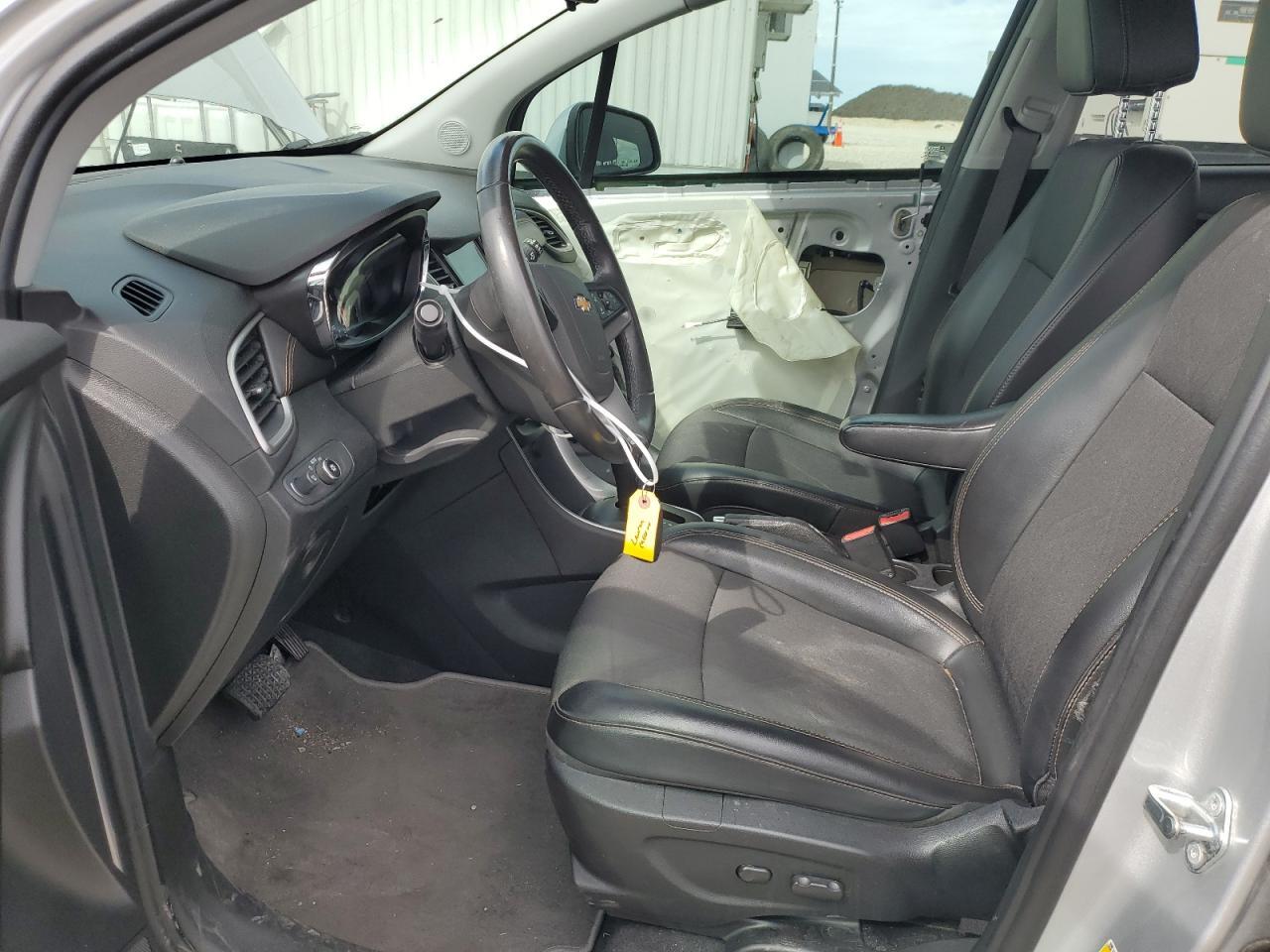 2019 CHEVROLET TRAX 1LT - Image 7