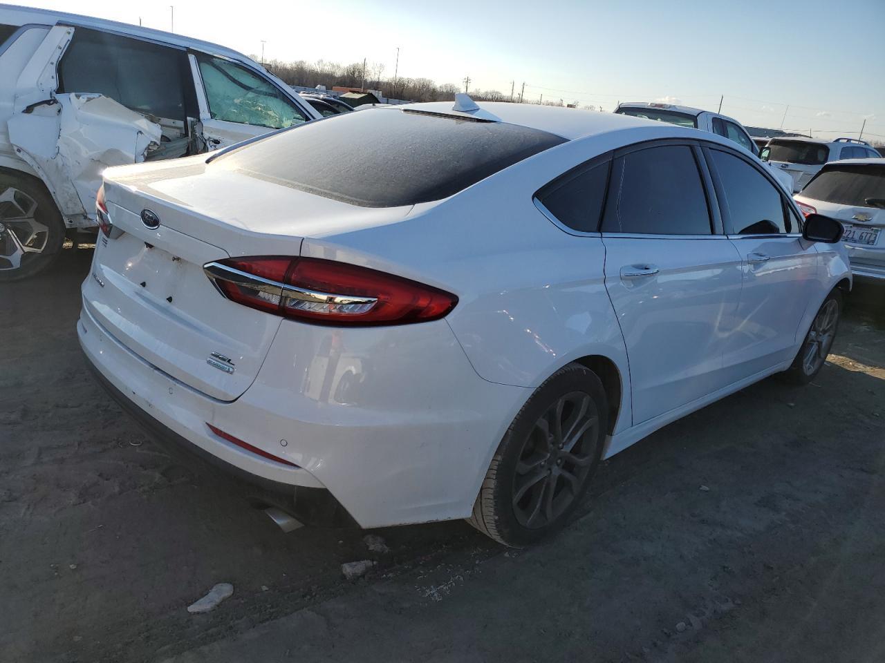 2020 FORD FUSION SEL - Фото 3