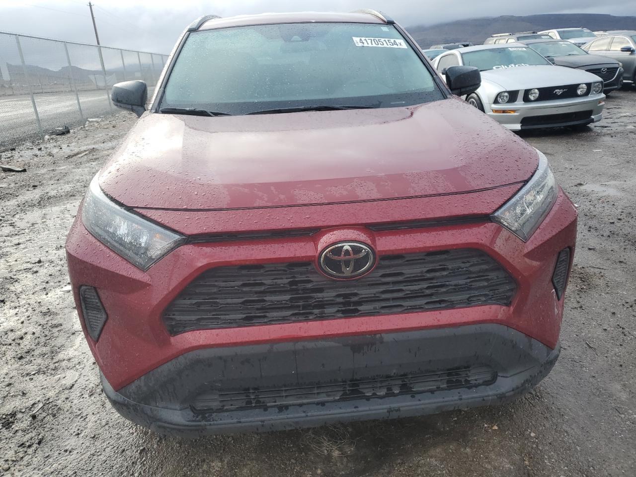 2021 TOYOTA RAV4 LE - Фото 5