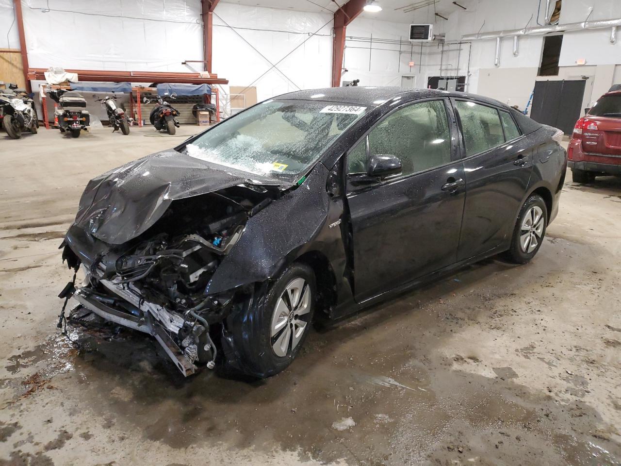 2016 TOYOTA PRIUS