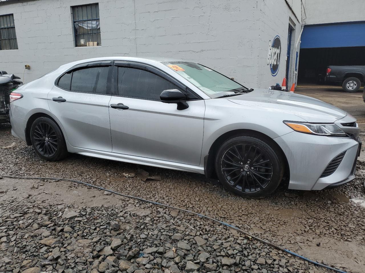 2020 TOYOTA CAMRY SE - Image 4