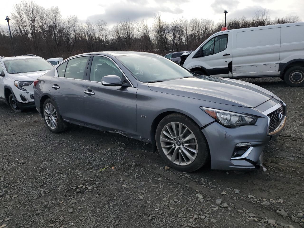 2018 INFINITI Q50 LUXE - Image 4