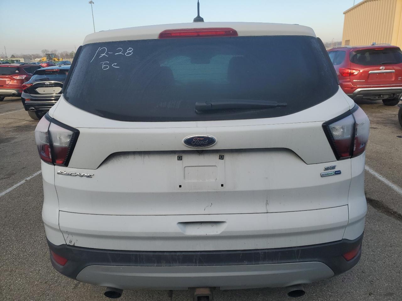 2017 FORD ESCAPE SE - Image 6
