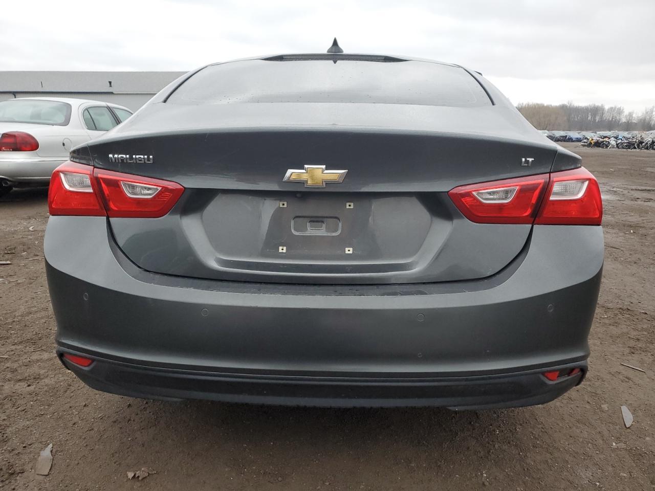 2017 CHEVROLET MALIBU LT - Image 6