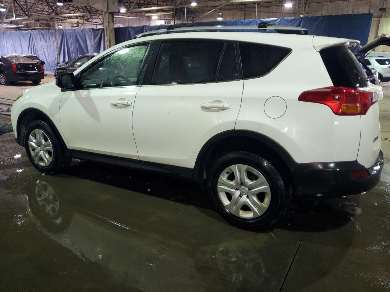 2014 TOYOTA RAV4 LE - Image 2