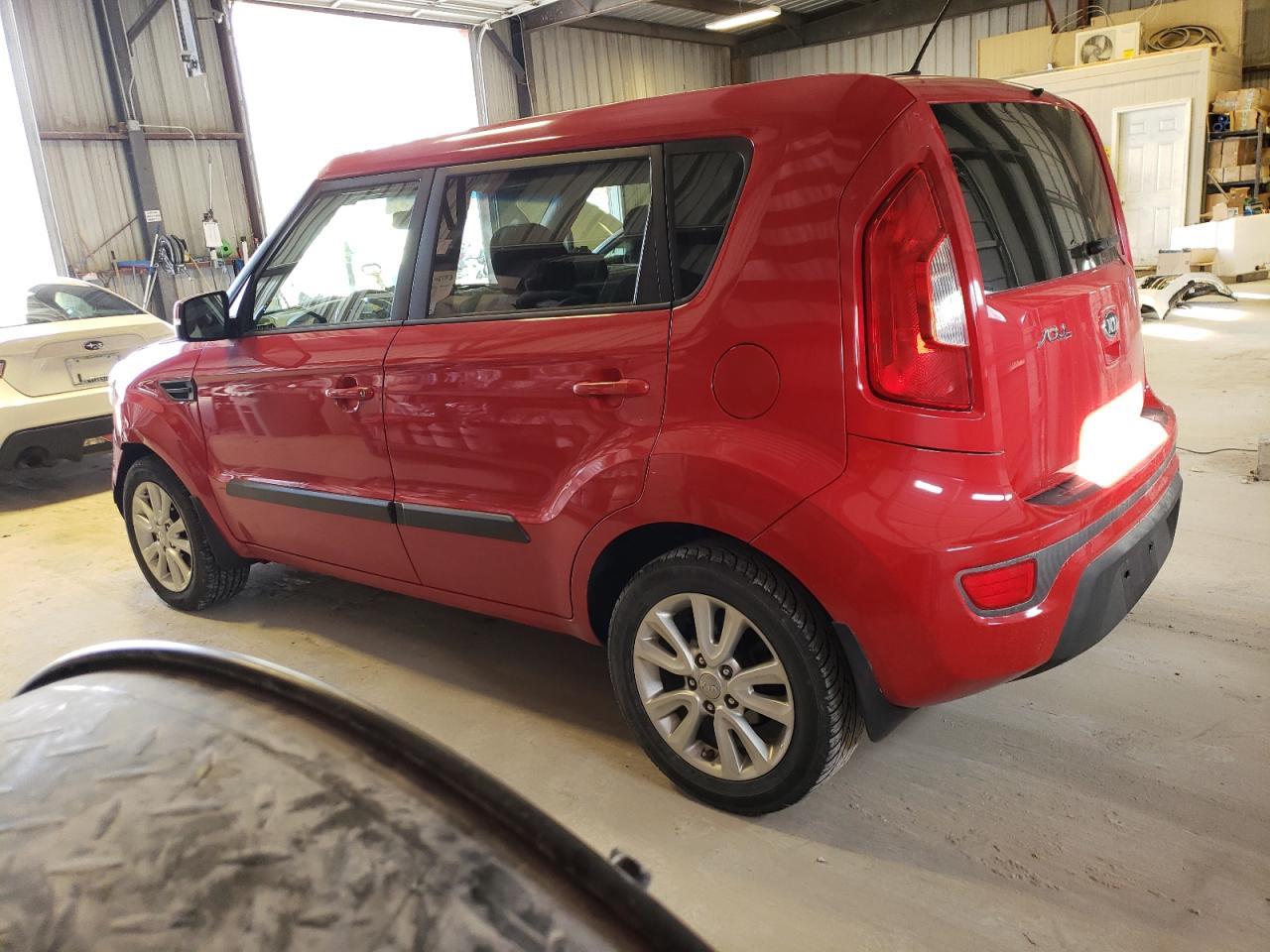 2013 KIA SOUL + - Image 2