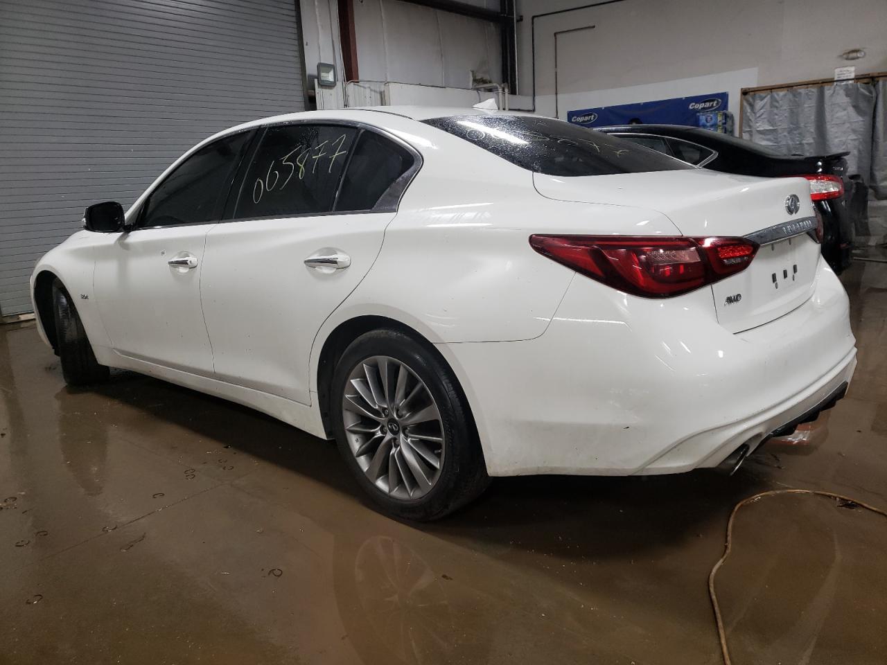 2018 INFINITI Q50 LUXE - Фото 2