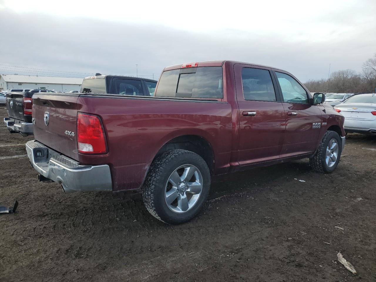 2017 RAM 1500 SLT - Фото 3