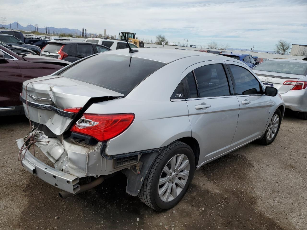 2012 CHRYSLER 200 TOURIN - Image 3